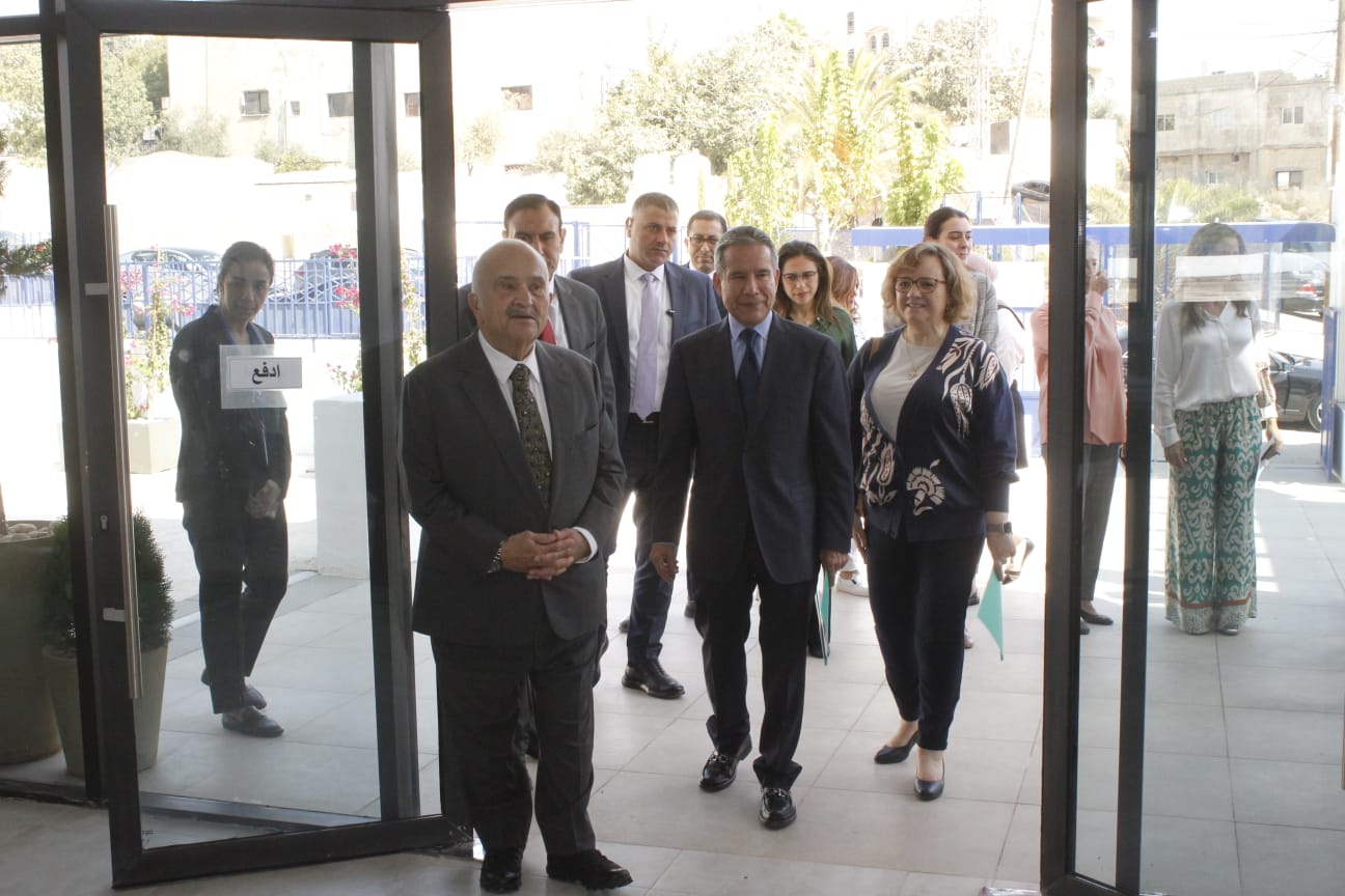 زيارة السلك الدبلوماسي للمركز